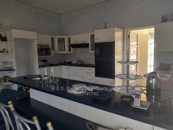  Family home with the possibility to commercial rights