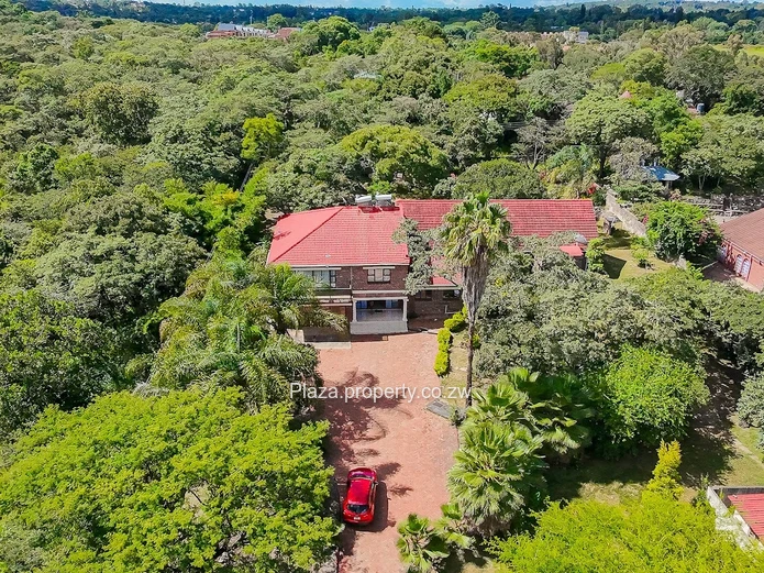 Monavale - Expansive Split-Level Family Home