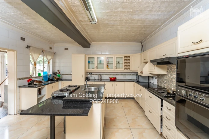 Spacious Double Storey Family Home!