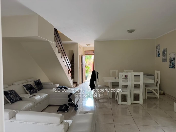 Double-Storey 2-Bed Townhouse In Ascot