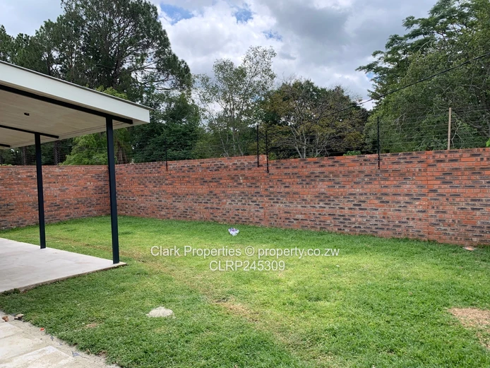 STUNNING TOWNHOUSES ON 1000sqm (Sole Mandate)