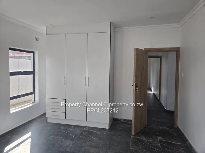 Modern Luxurious House - Secure Gated Complex 