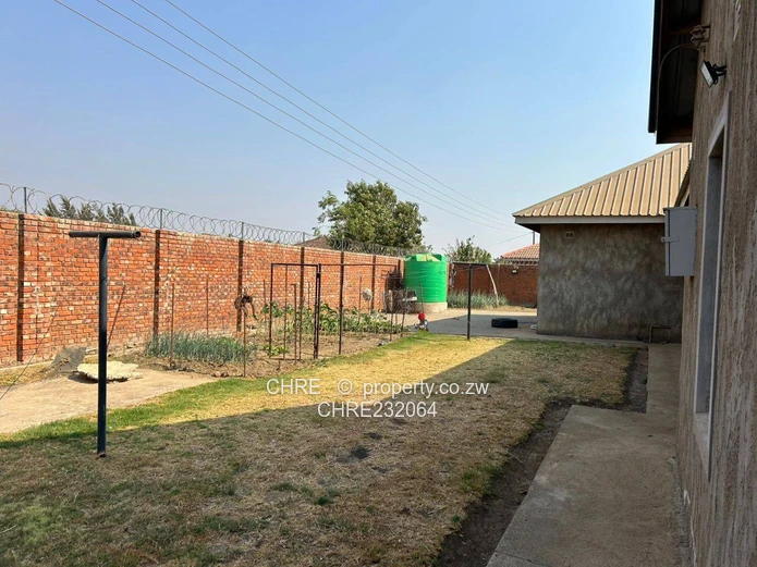 Sandton Phase 2 House For Sale