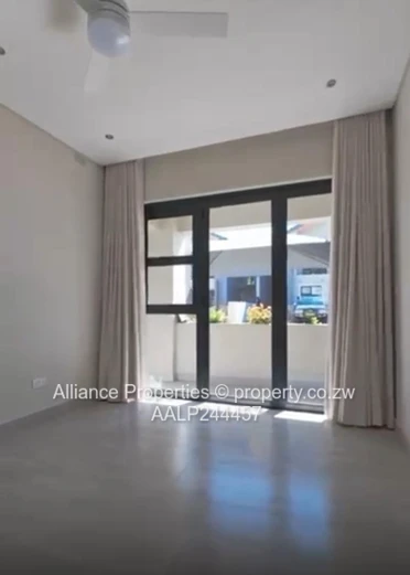 Greendale Coronation – Modern 4-Bedroom Home with Solar Backup & 24hr Security (USD $2,000)