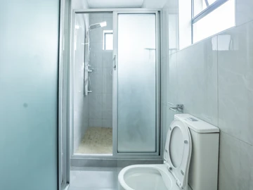 3 Bedroom Flat & Apartment