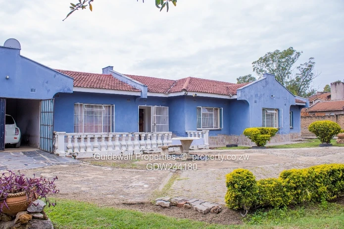 Chadcombe 3 bedroomed house for sale