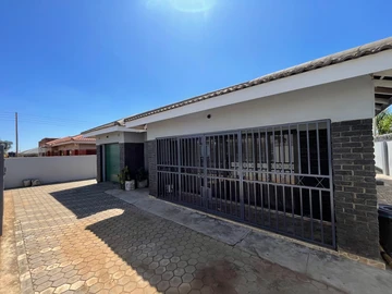 Modern & Spacious Home in Madokero Estates!