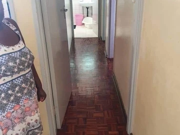 2 Bedroom Flat & Apartment