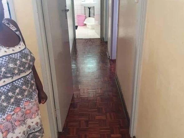 2 Bedroom Flat & Apartment