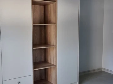 2 Bedroom Flat & Apartment
