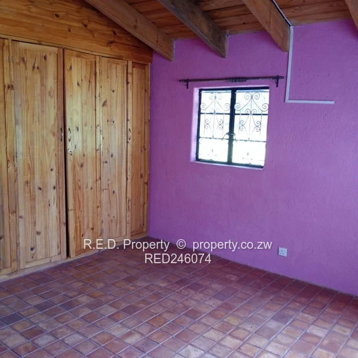 4-Bedroom Home In Hillside To Let !