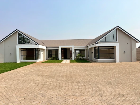 5 Bedroom House