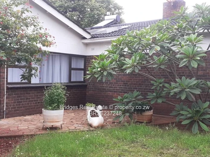 2 Bed Garden Flat in Avondale West (Sole Mandate)