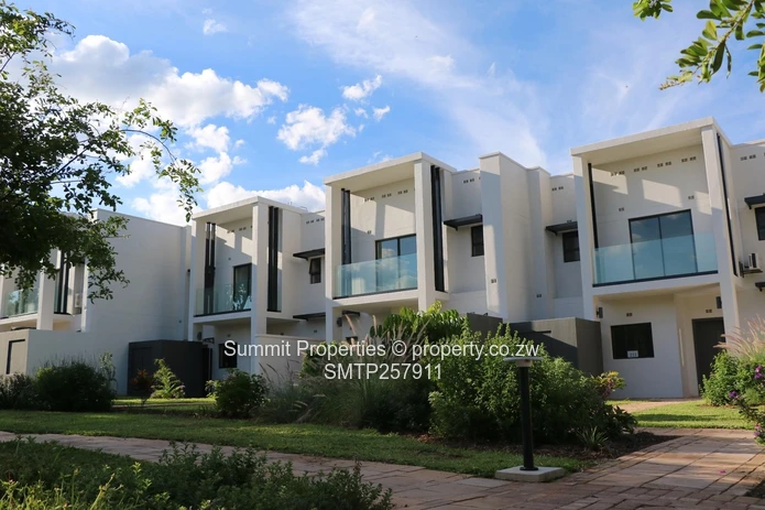 Luxurious 3 Bedroomed Fully Furnished Apartment