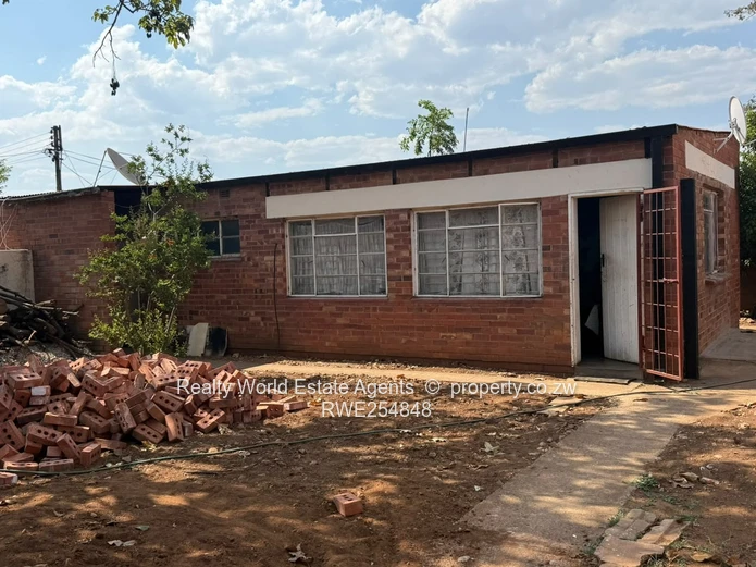 Paddonhurst House to Rent