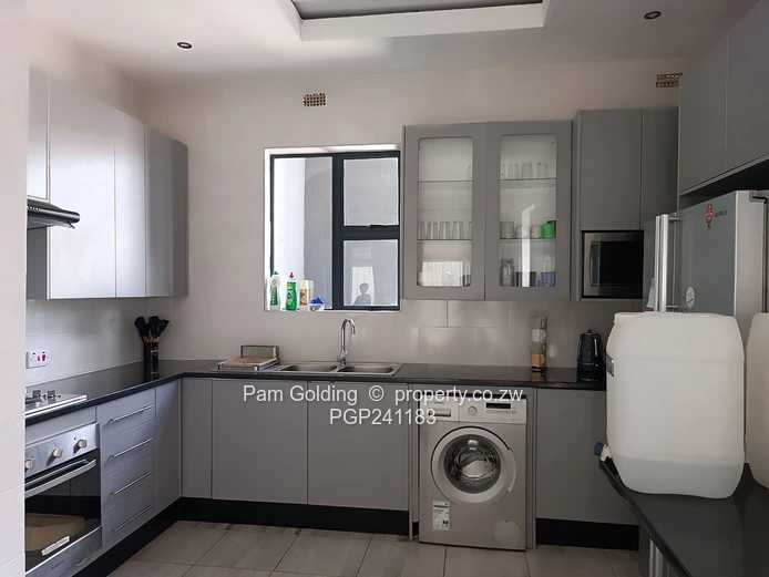 Neat Cluster Home in Peakwood Village!