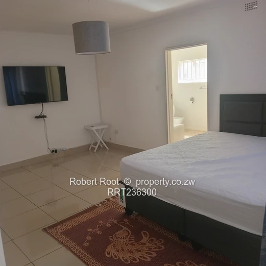 Beautiful well maintained premises suitable for offices or Residential accommodation in Hillside