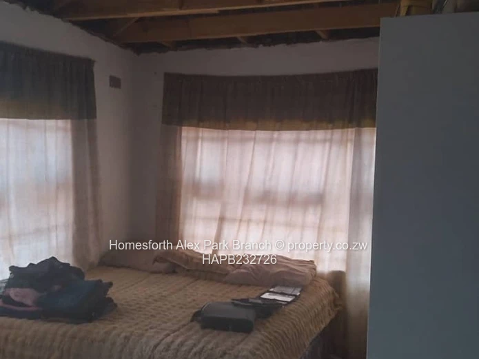 Warren Park D Graceland House (Sole Mandate)