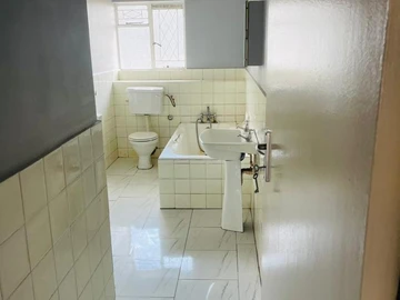 3 Bedroom Garden Flat