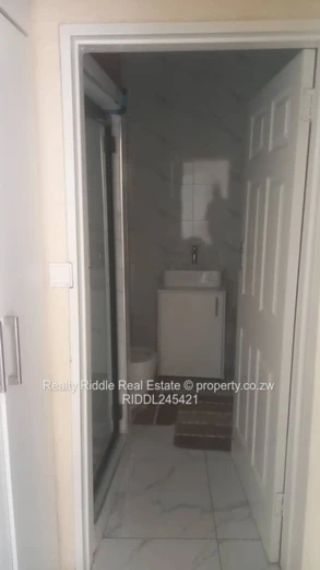 Bright 2-Bed Avenues Flat (Harare CBD) with spacious balcony that can be converted to a 3rd bedroom