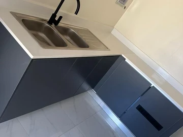 3 Bedroom Flat & Apartment