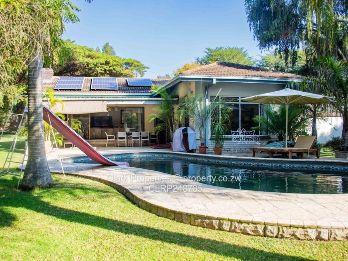 Wonderful Family Home Plus Spacious Cottage (Sole Mandate)