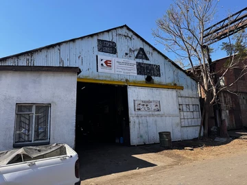 Warehouse & Factory