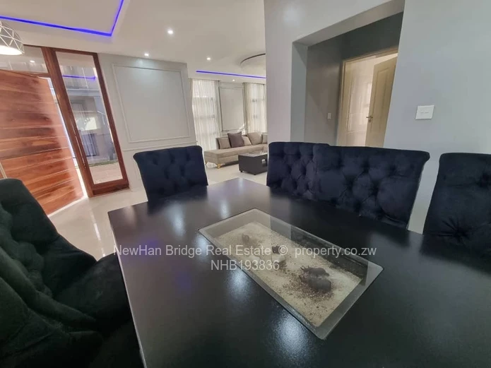 *Stunning 4-Bedroom Cluster Home *