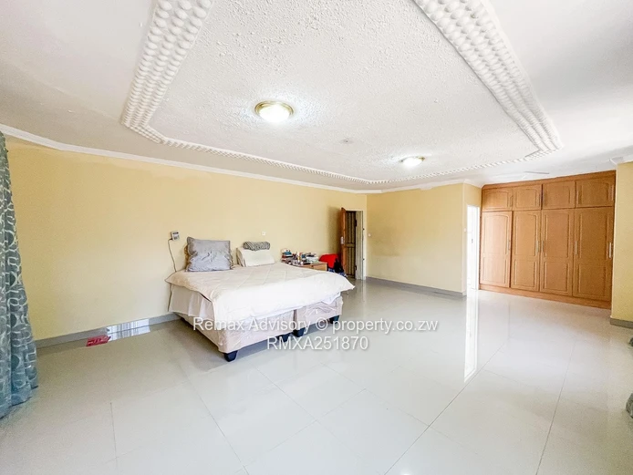 House For Sale In Glen Lorne 