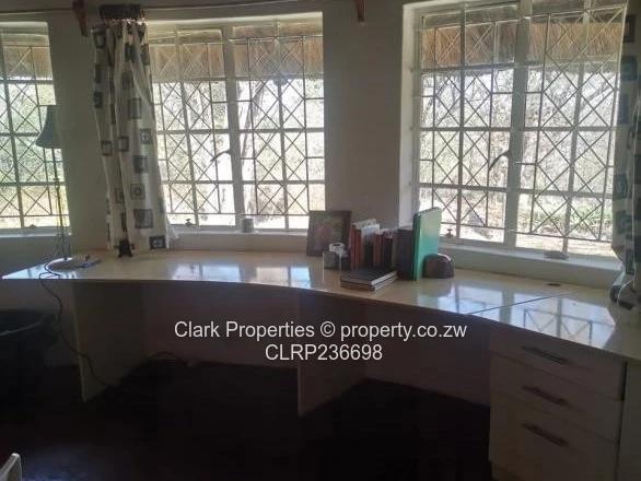 Charming Rondavel Cottage For Rent In Monavale