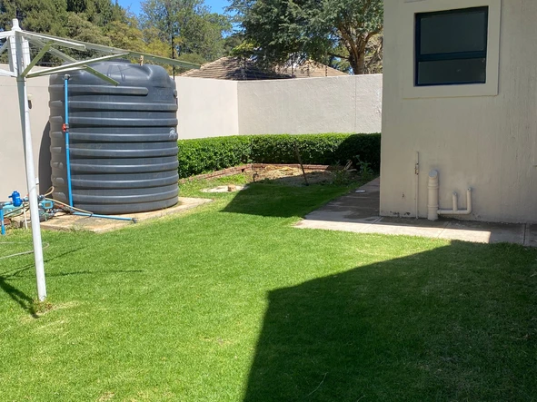 4 Bedroom Flat & Apartment