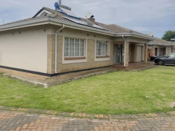 3 Bedroom Garden Flat