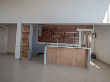 3 Bedroom Garden Flat