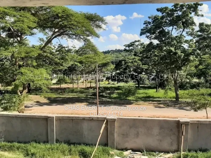 3 Bedroom Flat To Let In Glen Lorne