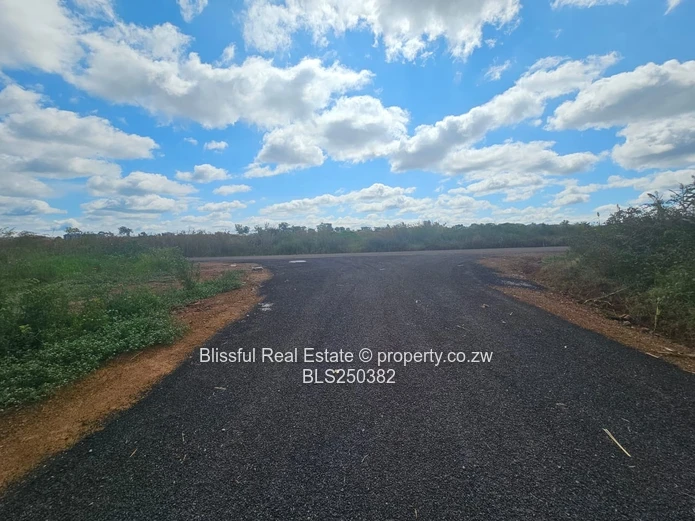 500m² Stand for sale in Nyeredzi Ridge 