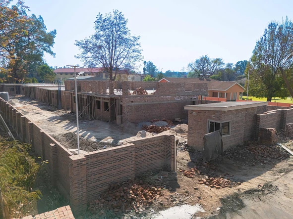 3 Bedroom Flat & Apartment
