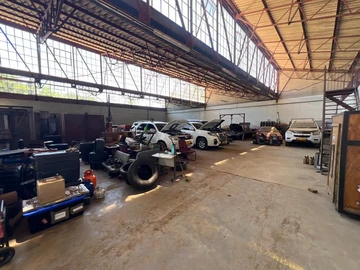 Warehouse & Factory