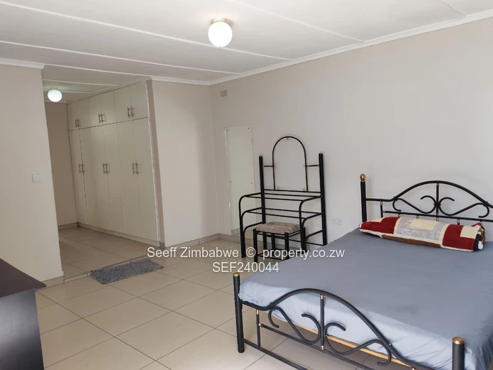 Selbourne Park | BULAWAYO Modern Family Home – Corner Stand