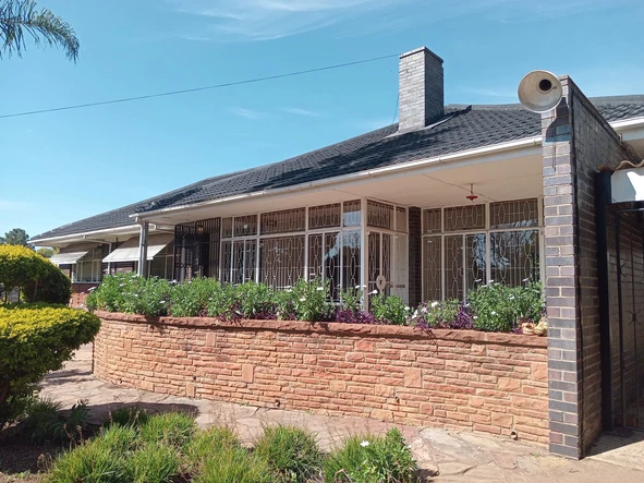Reduced - Solid Home in Khumalo with main Road Frontage