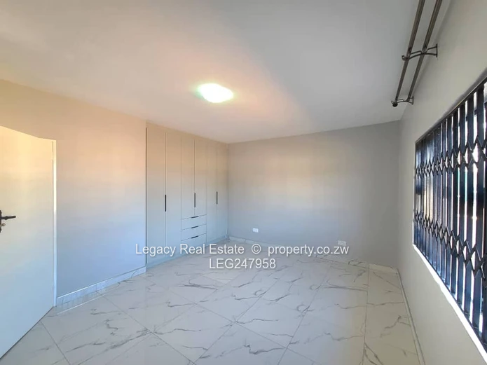 Prime Bluffhill Westgate Rental Opportunity,Stylish And Secure Home For Rent In Bluffhill