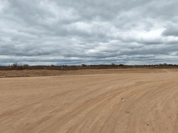 Commercial & Industrial Land