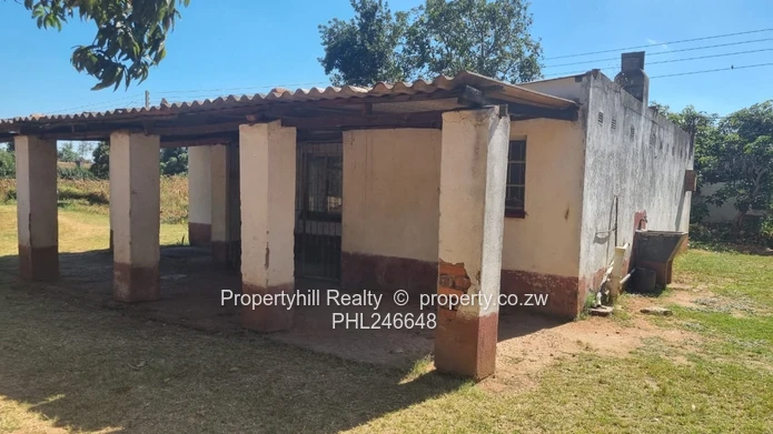 Vacant  House Cottage Available For Immediate Occupation  (Sole Mandate)