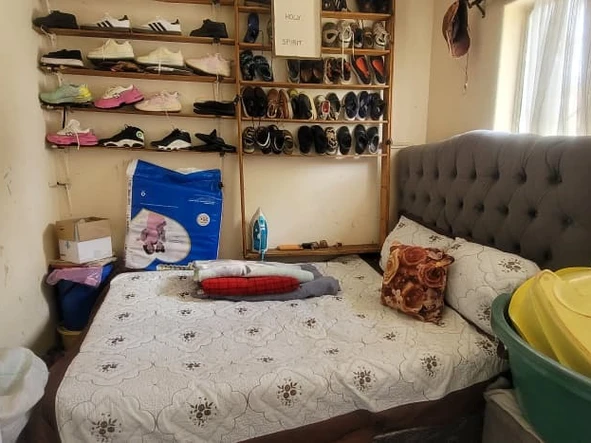 2 Bedroom Flat & Apartment