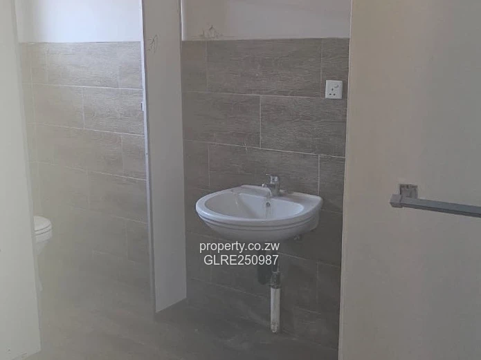 10 office to let 