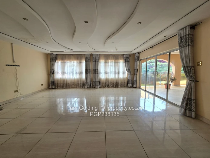 A grand palatial home- 8 bedrooms, 6 en-suite, Borehole, triple garages