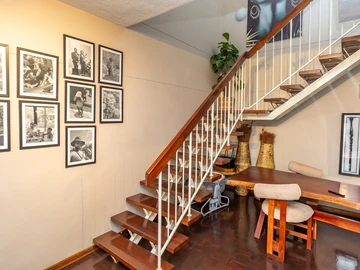3 Bedroom Flat & Apartment