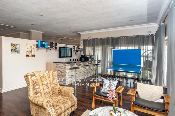 Large Modern Home In Shawasha Hills (Sole Mandate)