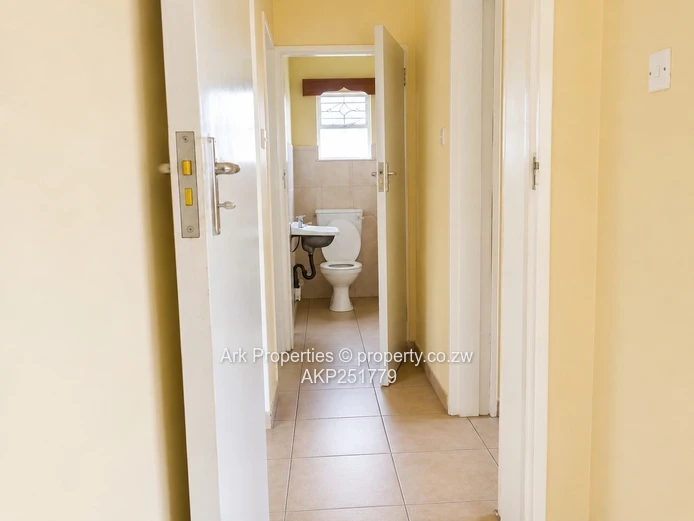 Zambezi Flat For Rental - Mabelreign