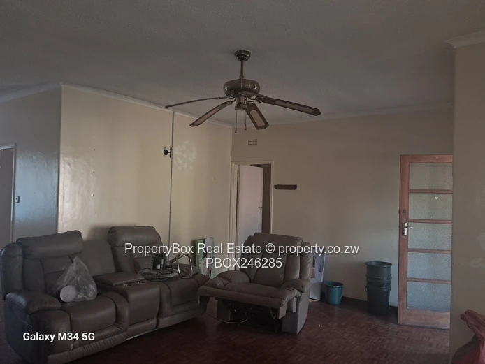 Avondale 2 Bed Garden flat for rent in a complex of 5 units! 