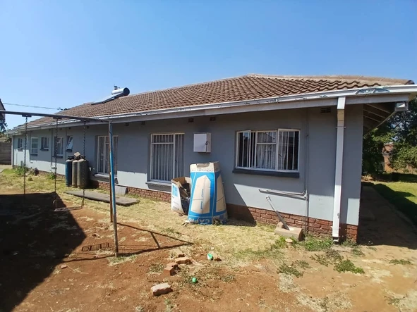 4 Bedroom House